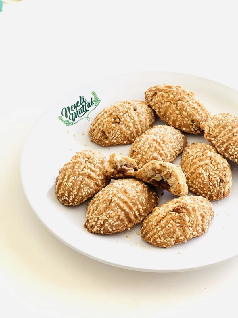 Kömbe Cevizli 500 Gr resmi