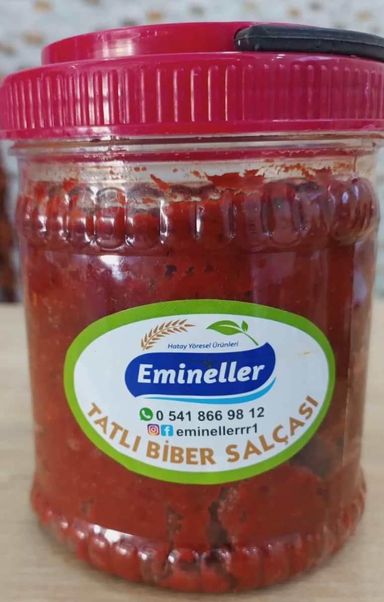 Tatlı Biber Salçası