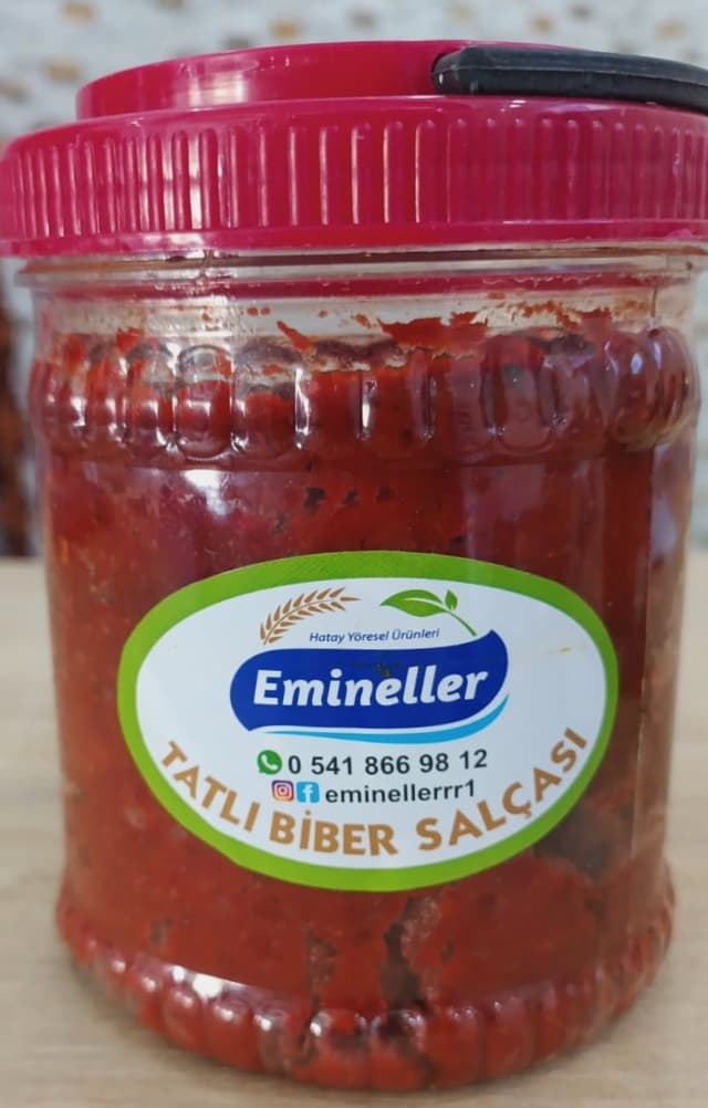 Tatlı Biber Salçası