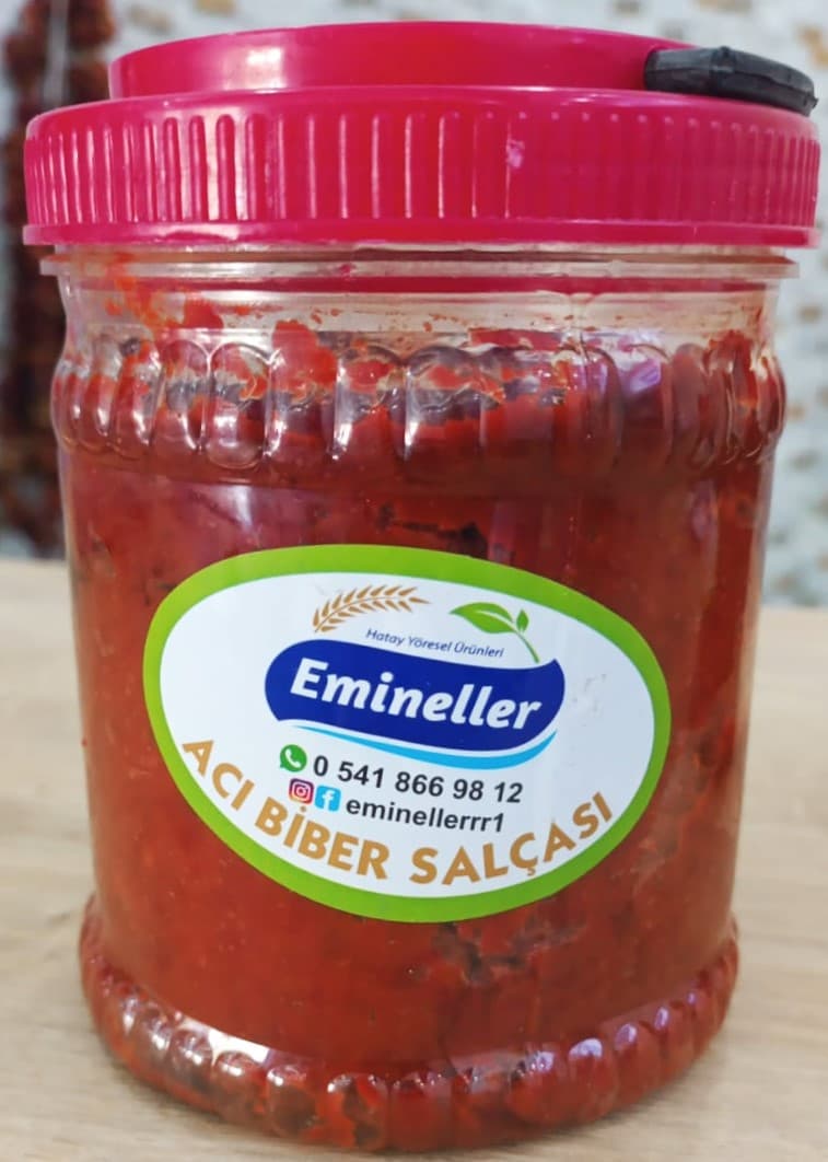 Acı Biber Salçası
